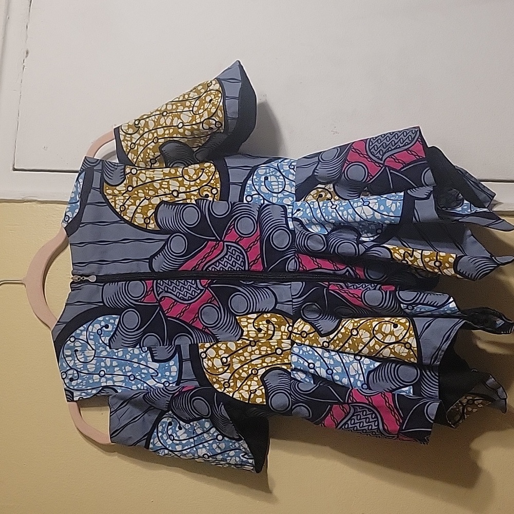 Custom-made Cold Shoulder Rhinestone Decor Multi- Color Patterned Peplum Top - Picture 9 of 14